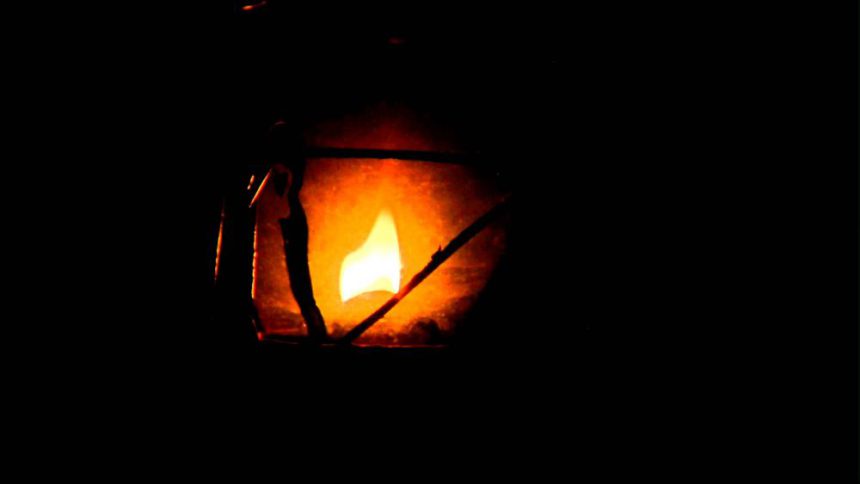 Prepare for Total Darkness as Nigeria’s electricity Grid Collapses 5 power grid