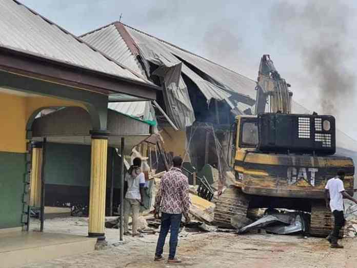 hotel Covid-19: Wike Demolishes Two Hotels For Flouting Executive Orders