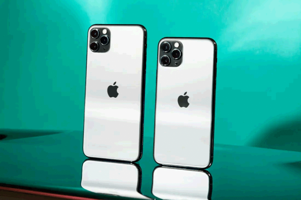 apple iphone 12 and 12 mini