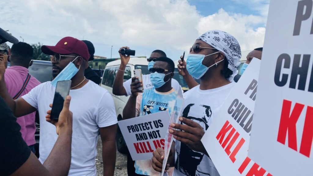 sars REPORT AFRIQUE International #EndSARS: Street Protests By Nigerians Demanding Abolishment of Brutal Police Unit Gain Global Attention