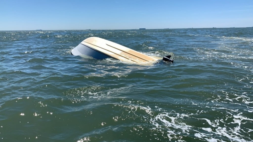 Bayelsa Bye-Election: Three Policemen Feared Dead as Boat Capsizes 5 Bayelsa Bye-Election: Three Policemen Feared Dead as Boat Capsizes