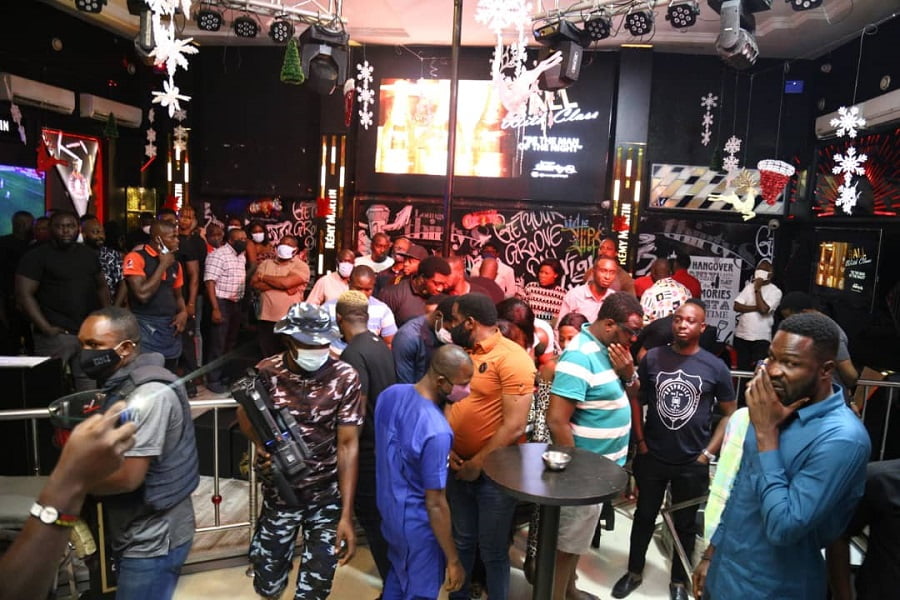 COVID-19: Police raid night clubs, arrest 237 suspects in Lagos 5 COVID-19: Police raid night clubs, arrest 237 suspects in Lagos
