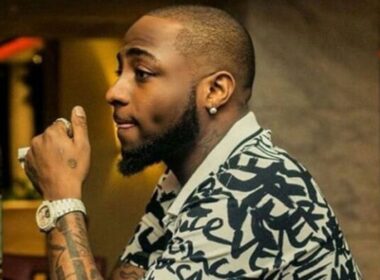 d489a130 c4aa 40a8 9031 da26db594cd4 davido 3 1 696x392 1 REPORT AFRIQUE International My Daughters Keep Asking Me Why Their Mothers Are Different – Davido Reveals
