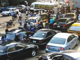 Fuel Scarcity: Ques Resurface Nationwide as FG Intervenes