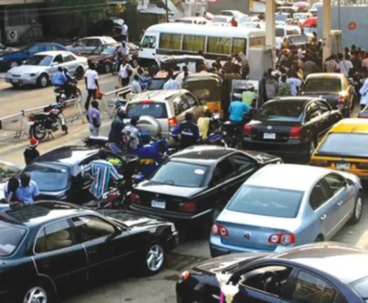 Fuel Scarcity: Ques Resurface Nationwide as FG Intervenes
