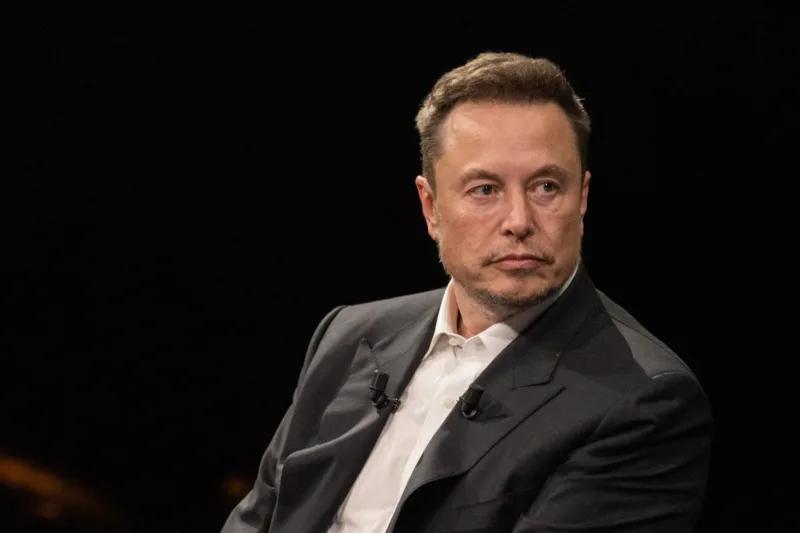 Elon Musk Mocks Meta With Tweet Following Facebook and Instagram Downtime Jeff Bezos Beats Elon Musk, Reclaims Title as World's Richest Person with $200 Billion Net Worth