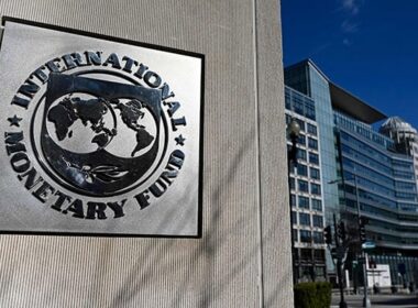 IMF Approves $820 Million Economic Aid for Egypt