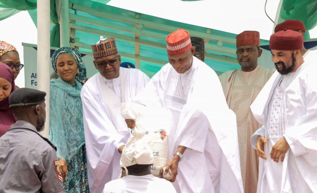 Kano State Governor Receives Donation of 120,000 Bags of Rice from Aliko Dangote Foundation