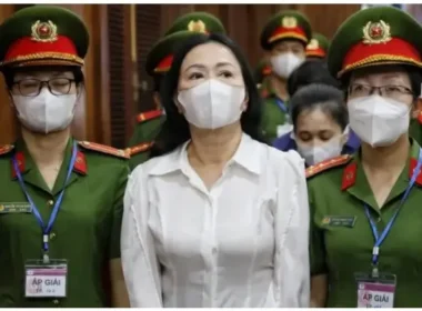 Vietnamese Billionaire Sentenced to Death for Massive Bank Fraud