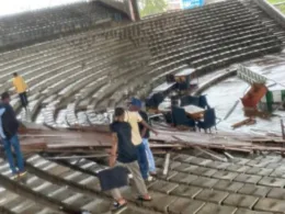 roof collapses On students during lecture in OAU