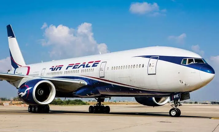 FG backs air peace amid alleged safety violation