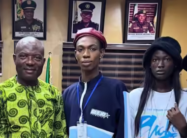 James Brown Visits his collegue, Bobrisky in Kirikiri Prison