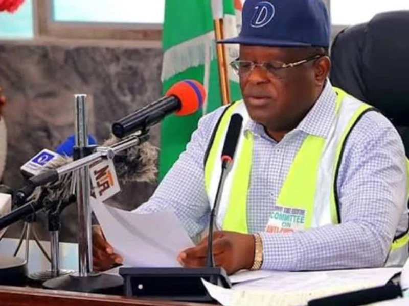 lagos flood: Minister Orders Drainage Clearance to Ease Traffic