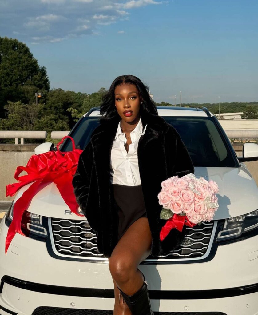 [PHOTOS] Rudeboy surprises wife, Ivy Ifeoma with Range Rover SUV as push gift Rudeboy