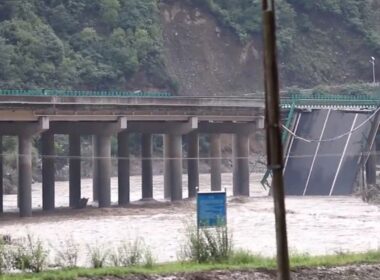 Bridge Collapse in Northern China Kills 12, Over 30 Missing