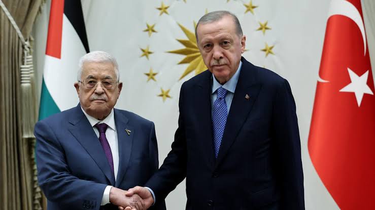 Erdogan, Palestinian Authority President Abbas Discuss Gaza Ceasefire in Closed-Door Meeting