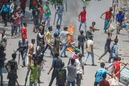 Bangladesh on Edge: Protesters Call for "Long March to Dhaka" Amid Deadly Clashes