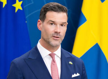 Swedish Migration Minister Calls for Deportation of Migrants Supporting Terrorist Groups Amid Gaza Protests