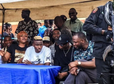 Victor Osimhen Spreads Christmas Cheer in His Olusosun Hometown