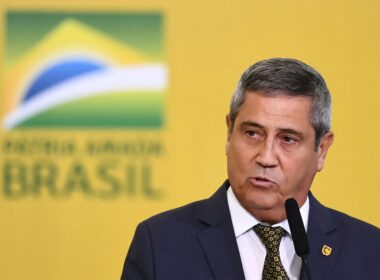 Walter Braga Netto Brazil's Former Defense Minister Arrested in 2022 Coup Plot Investigation
