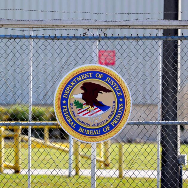 JUST IN: Panic Strikes As Trump Orders Transgender Inmates Transferred To Men’s Prisons Over 1,500 trans women are currently housed in U.S federal prisons