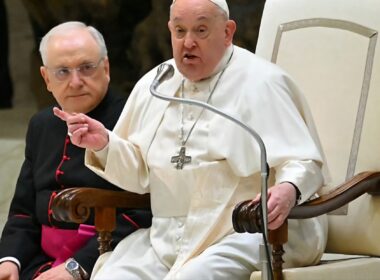 Pope Francis Warns Of 'Brain Rot' From Excessive Social Media Scrolling