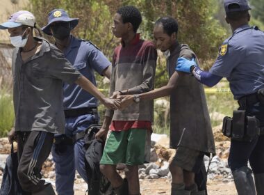 Trapped Miners ‘Resorted to Cannibalism’ Amid Police Blockade in South Africa