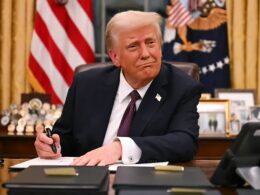 Donald Trump Offers 2 Million Federal Workers 8 Months’ Pay to Quit—Critics Call It a "Fake Offer"