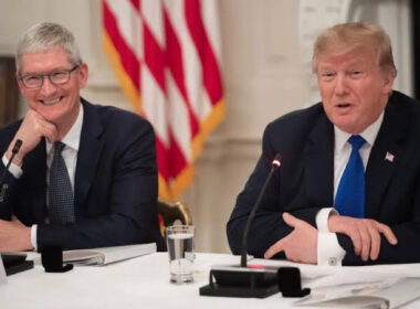Apple to invest $500 Billion and Employ 20,000 staff In the US
