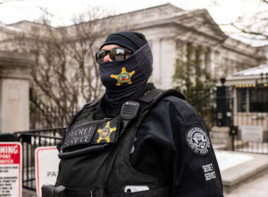 US Secret Service shoots armed man near White House