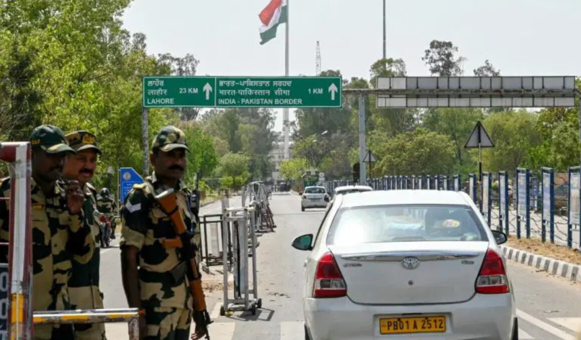 India orders all Pakistani Nationals to leave country