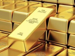 Gold Hits All-Time High of $3,500 Amid Fed Pressure, Dollar Weakness
