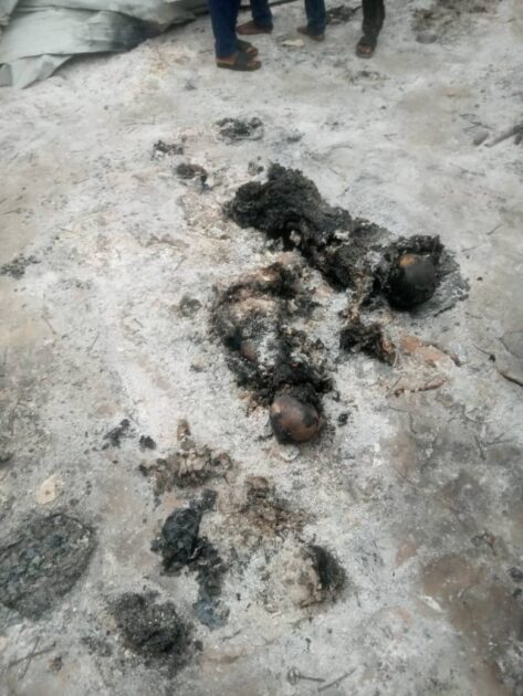 Suspected Fulani Herdsmen Kill Over 100 Villagers in Yelewata Community, Benue state Burnt corpses of victims as suspected herdsmen attack Yelewata in Benue state