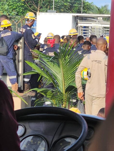 Train-7 Protests Escalate in Bonny as Workers Allege Over-Taxation, Intimidation and Threat of Mass Sacks (VIDEO/PHOTOS) Train-7 Protests Escalate in Bonny as Workers Allege Over-Taxation, Intimidation and Threat of Mass Sacks